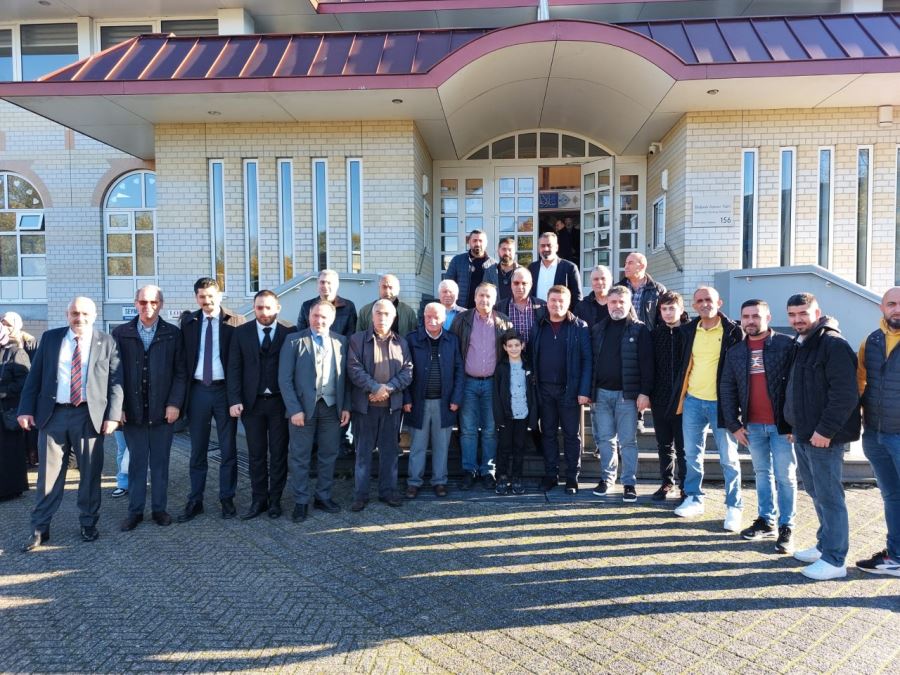 BELEDİYE BAŞKANI DİNÇER HOLLANDA’DA GURBETÇİLERLE BULUŞTU