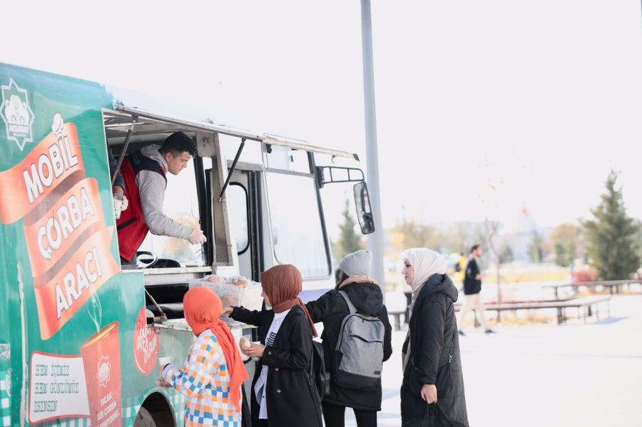 BAŞKAN DİNÇER; ‘’ÖĞRENCİLERİMİZİN HER ZAMAN YANINDAYIZ’’