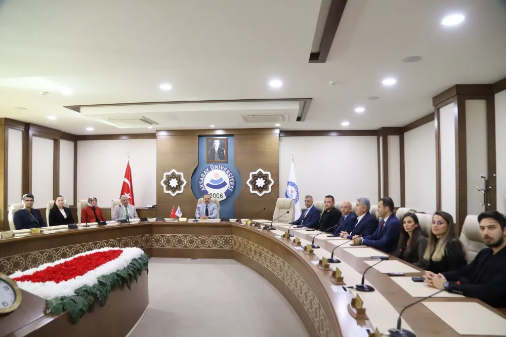 ASÜ’de en başarılı lisansüstü  tez ödülleri sahiplerini buldu