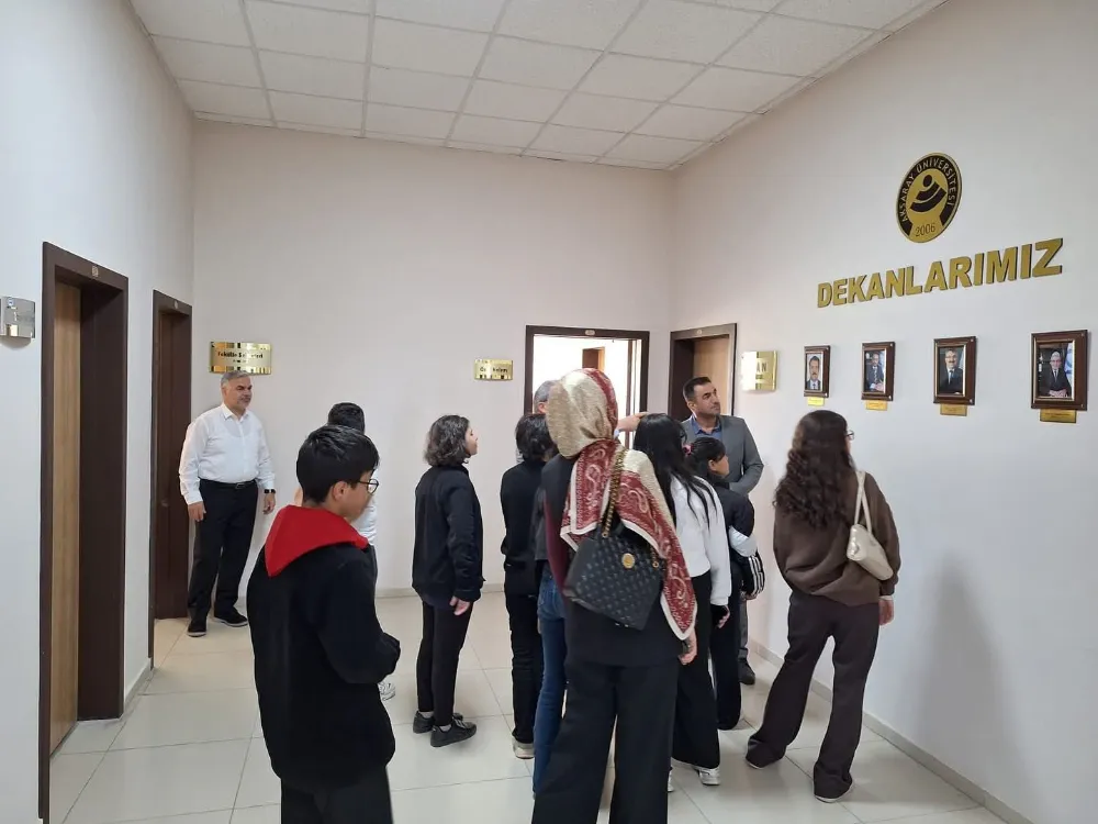 Çocuklar, üniversite deneyimi yaşadı