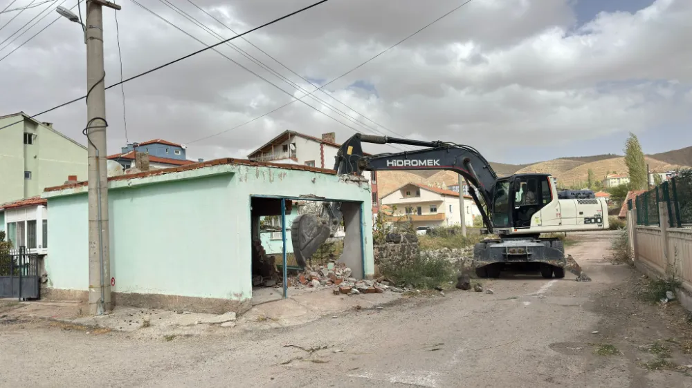 Aksaray’ımızın ulaşım ağını daha güvenli, daha konforlu ve daha estetik hale getiriyoruz