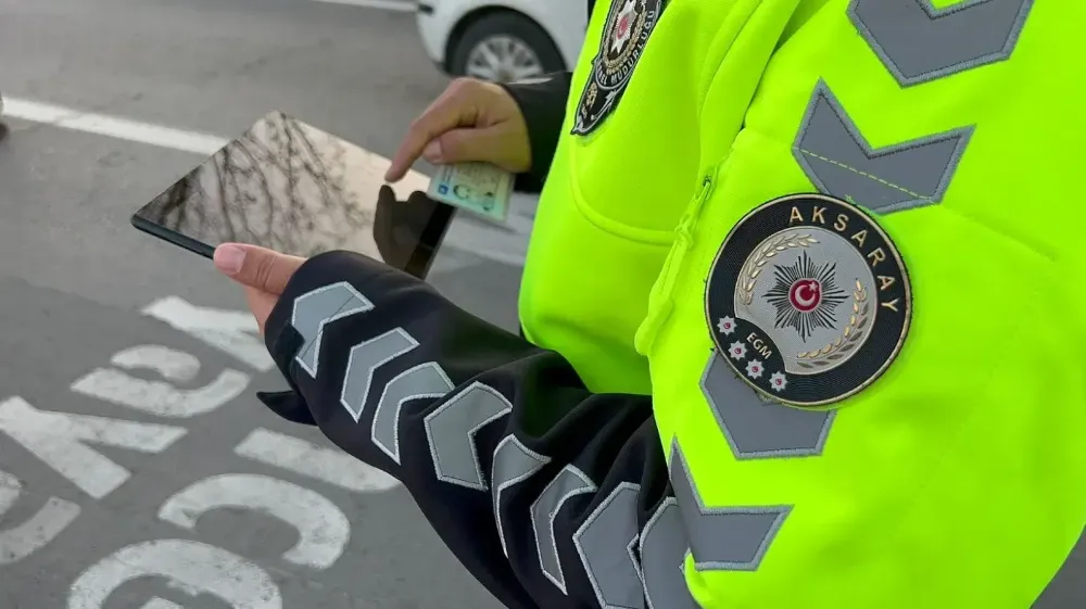 Trafikte yeni dönem başlıyor! Cep telefonu, kırmızı ışık...