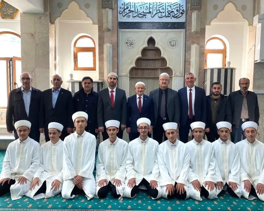 Çiçeği burnunda hafızlar için icazet merasimi düzenlendi