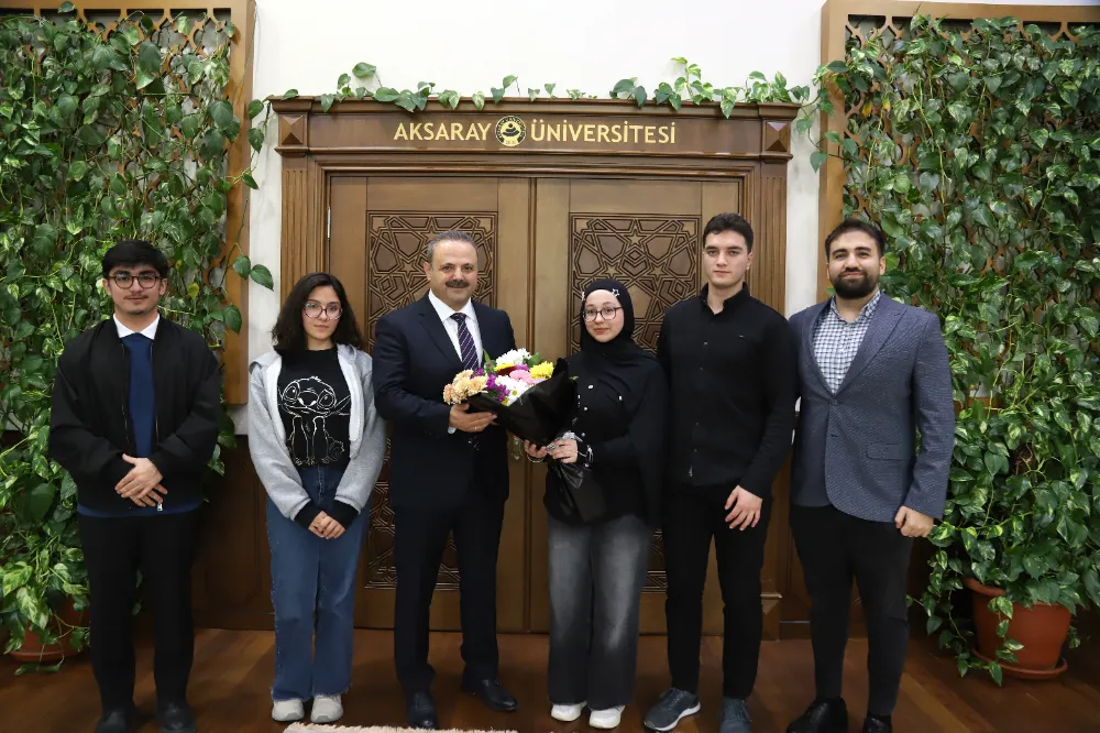 ASÜ ESN Topluluğu’ndan Rektör  Arıbaş’a Öğretmenler Günü ziyareti