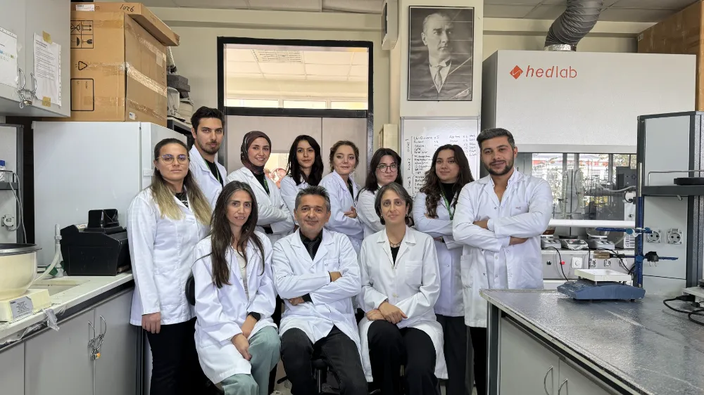 Aksaray Üniversitesi’nde antibiyotiğe dirençli  bakterilere karşı nanomalzeme geliştirilecek