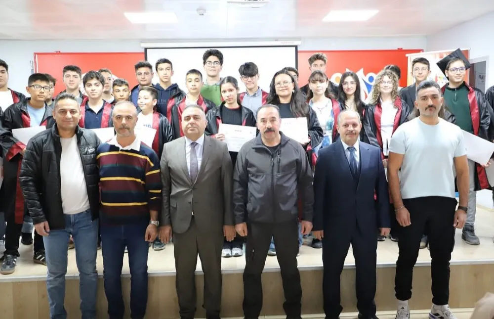 Deneyap Atölyeleri, mezunlarını verdi