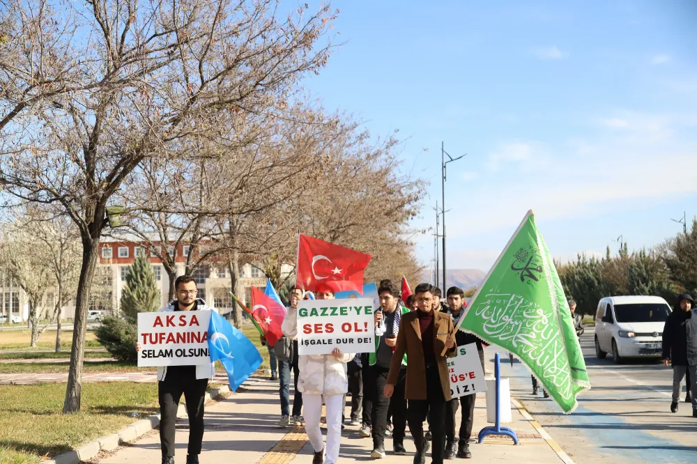 ASÜ’de mazlum coğrafyalar için  insan hakları yürüyüşü yapıldı