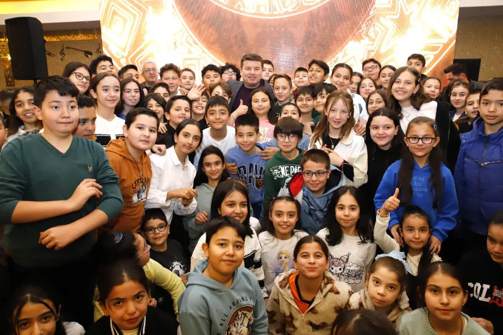 AKSARAY BELEDİYESİ BİLGİHANELERİNDE BİR YILDA 2 BİN 500 GENÇ İÇİN 632 ETKİNLİK DÜZENLENDİ