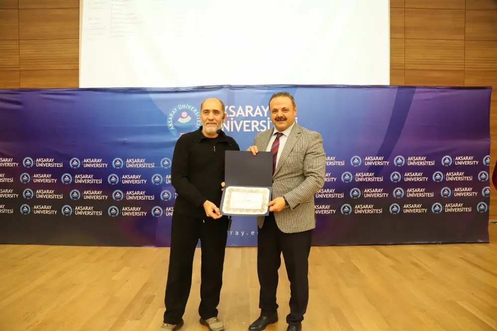 ASÜ’de Ahmet Sula, “İnsana Yolculuk”  konulu söyleşide öğrencilerle buluştu