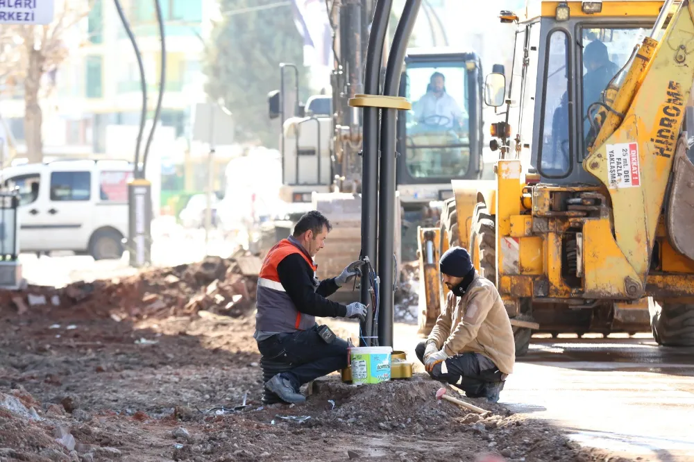 BEDİÜZZAMAN CADDESİ’NDE KAPSAMLI YENİLEME ÇALIŞMALARI SÜRÜYOR