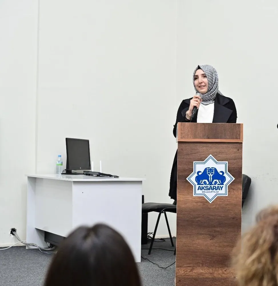Karşılıksız sevgileriyle tüm dünyayı güzelleştiren annelerimiz