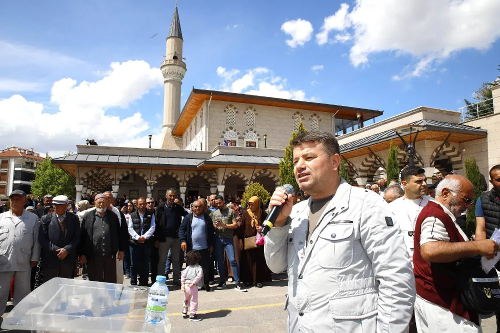 Dr. Evren Dinçer  