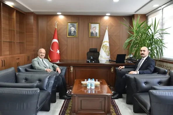 AKSARAY  İL ÖZEL İDARE  GENEL SEKRETERİ ÖZTÜRK GÖREVE BAŞLADI