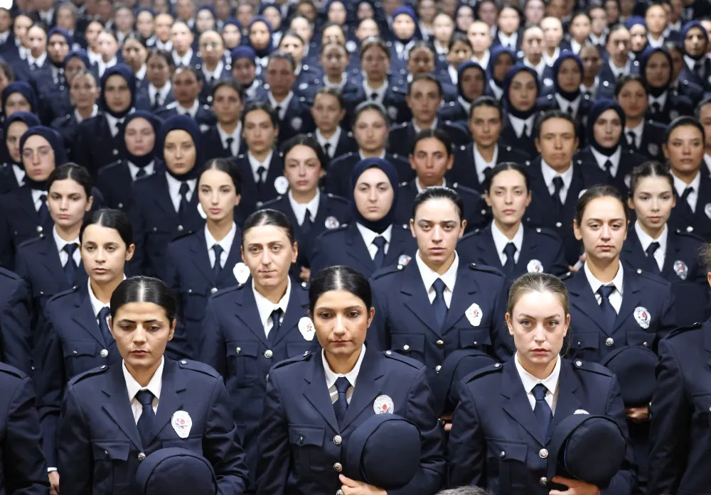 227 yeni mezun polis adayı büyük heyecan yaşadı