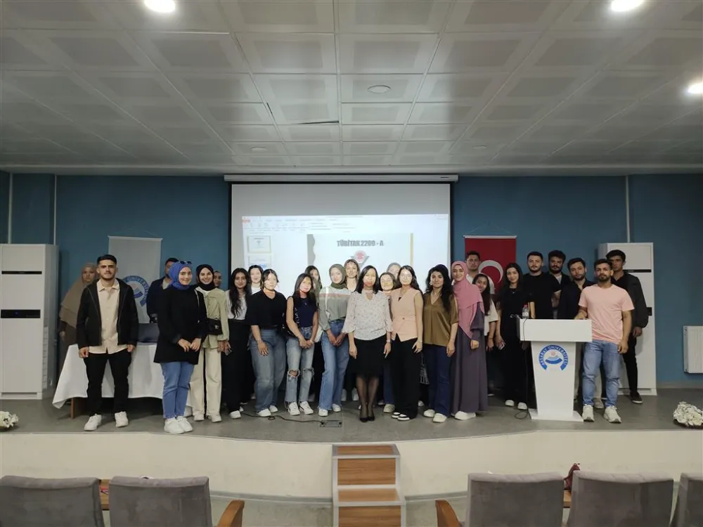 Sahnede Matematik Projesi TÜBİTAK’tan destek aldı