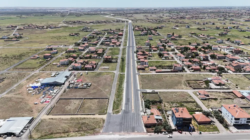 25 METRELİK YENİ BULVAR YOLUNDA ASFALTLAMA ÇALIŞMALARINA BAŞLANILDI