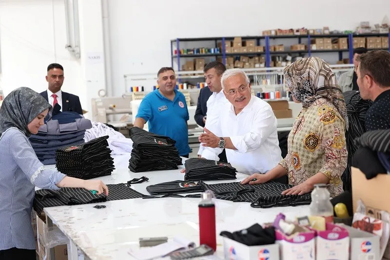 Vali Kumbuzoğlu Aksaray OSB’de Fabrikaları Ziyaret Etti