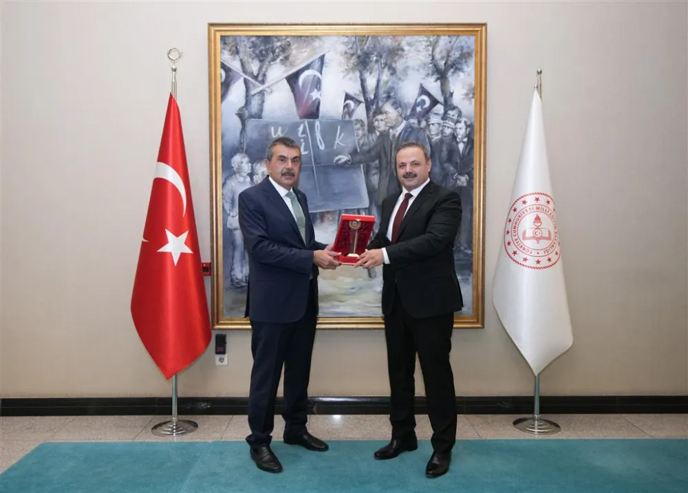 ASÜ Rektörü Arıbaş’tan Mill Eğitim Bakanı Yusuf Tekin’e ziyaret