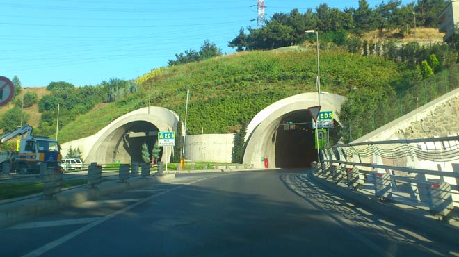 Kağıthane Tüneli’nde Şüpheli Paket Paniği
