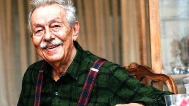 Ünlü gazeteci ve yazar Çetin Altan hayatını kaybetti